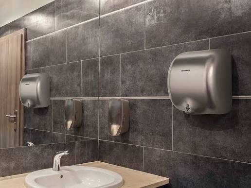 Hand Dryers or Paper Towels in Hotel Washrooms? | KT Guide