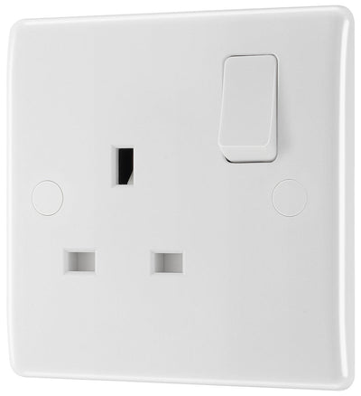 BG 821 Moulded Round Edge | White | 1 Gang 13A 1 Pole Switched Socket by British General (BG-821)