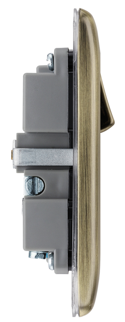 NAB21U2B Side - This 13A single power socket from British General comes with two USB charging ports allowing you to plug in an electrical device and charge mobile devices simultaneously without having to sacrifice a power socket.