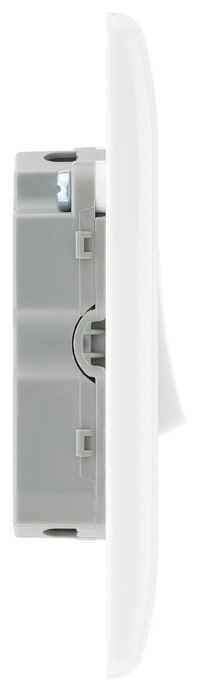 BG 815 Moulded Round Edge | White | 1 Gang 10AX 3 Pole Fan Isolator Switch by British General (BG-815)