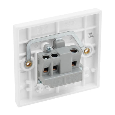 BG 929 Moulded Square Edge | White | 1 Gang 5A Unswitched Round Pin Socket by British General (BG-929)