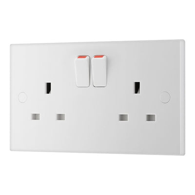 BG 922 Moulded Square Edge | White | 2 Gang 13A 1 Pole Switched Socket by British General (BG-922)