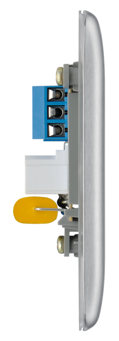 NBSBTM1 Side - This master telephone socket from British General uses a screw terminal connection and should be used where your telephone line enters your property.