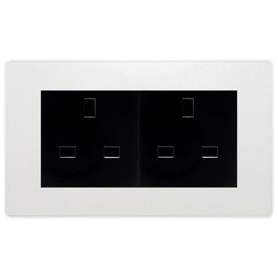 BG Evolve Pearlescent White 4 Gang 13A Unswitched Socket - PCDCL4GUSSB