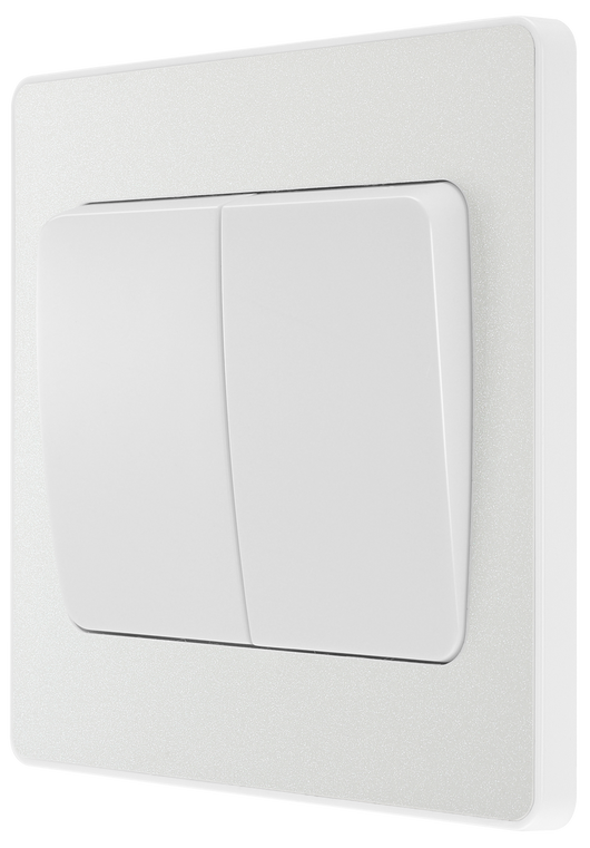 PCDCL42WW Side - This Evolve pearlescent white 20A 16AX double light switch from British General can operate 2 different lights, whilst the 2 way switching allows a second switch to be added to the circuit to operate the same light from another location (e.g. at the top and bottom of the stairs).