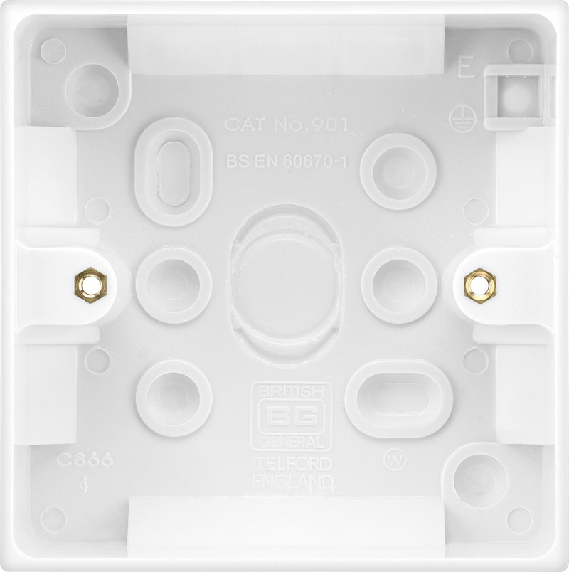 BG 901 Moulded Square Edge | White | 32mm | 1 Gang Surface Pattress