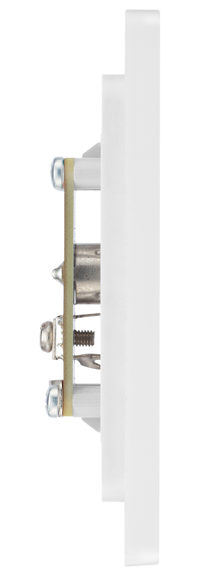 PCDCL60W Side - This Evolve pearlescent white single coaxial socket from British General can be used for TV or FM aerial connections. This socket has a low profile screwless flat plate that clips on and off, making it ideal for modern interiors.