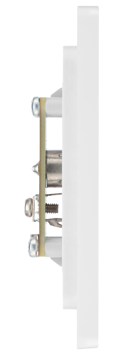 PCDCL60W Side - This Evolve pearlescent white single coaxial socket from British General can be used for TV or FM aerial connections. This socket has a low profile screwless flat plate that clips on and off, making it ideal for modern interiors.