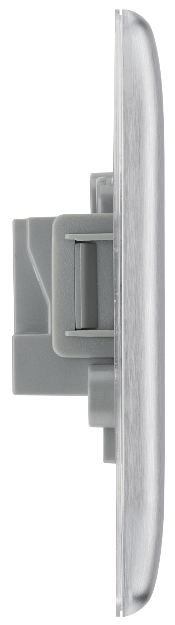 NBS28G Side - This 2A round pin socket from British General can be used to connect low power appliances and can be used to connect lamps to a lighting circuit.