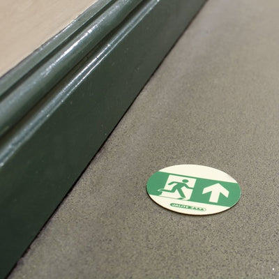 Photoluminescent Self Adhesive Floor Disc Markers (10 pack) by Jalite signs (Safelincs-JSTMG008)
