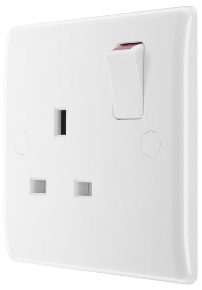 BG 821 Moulded Round Edge | White | 1 Gang 13A 1 Pole Switched Socket by British General (BG-821)