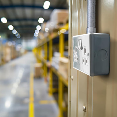 BG MC522 Metal Clad 13 Amp Double 2 Gang Switched Socket Twin Industrial Socket by British General (BG-MC522)