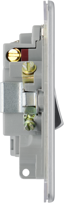 BG-FBS50 Side- This switched and fused 13A connection unit from British General provides an outlet from the mains containing the fuse and is ideal for spur circuits and hardwired appliances.