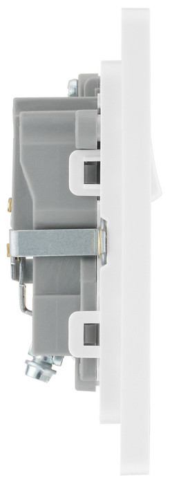 PCDCL21W Side - This Evolve pearlescent white 13A single switched socket from British General has been designed with angled in line colour coded terminals and backed out captive screws for ease of installation, and fits a 25mm back box making it an ideal retro-fit replacement for existing sockets.