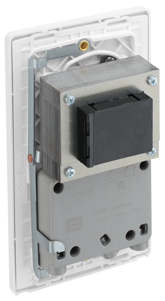 PCDCL20W Back - This Evolve pearlescent white dual voltage shaver socket from British General is suitable for use with 240V and 115V shavers and electric toothbrushes.