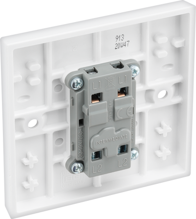 BG 913 Moulded Square Edge | White | 1 Gang 10AX Intermediate Plate Switch by British General (BG-913)