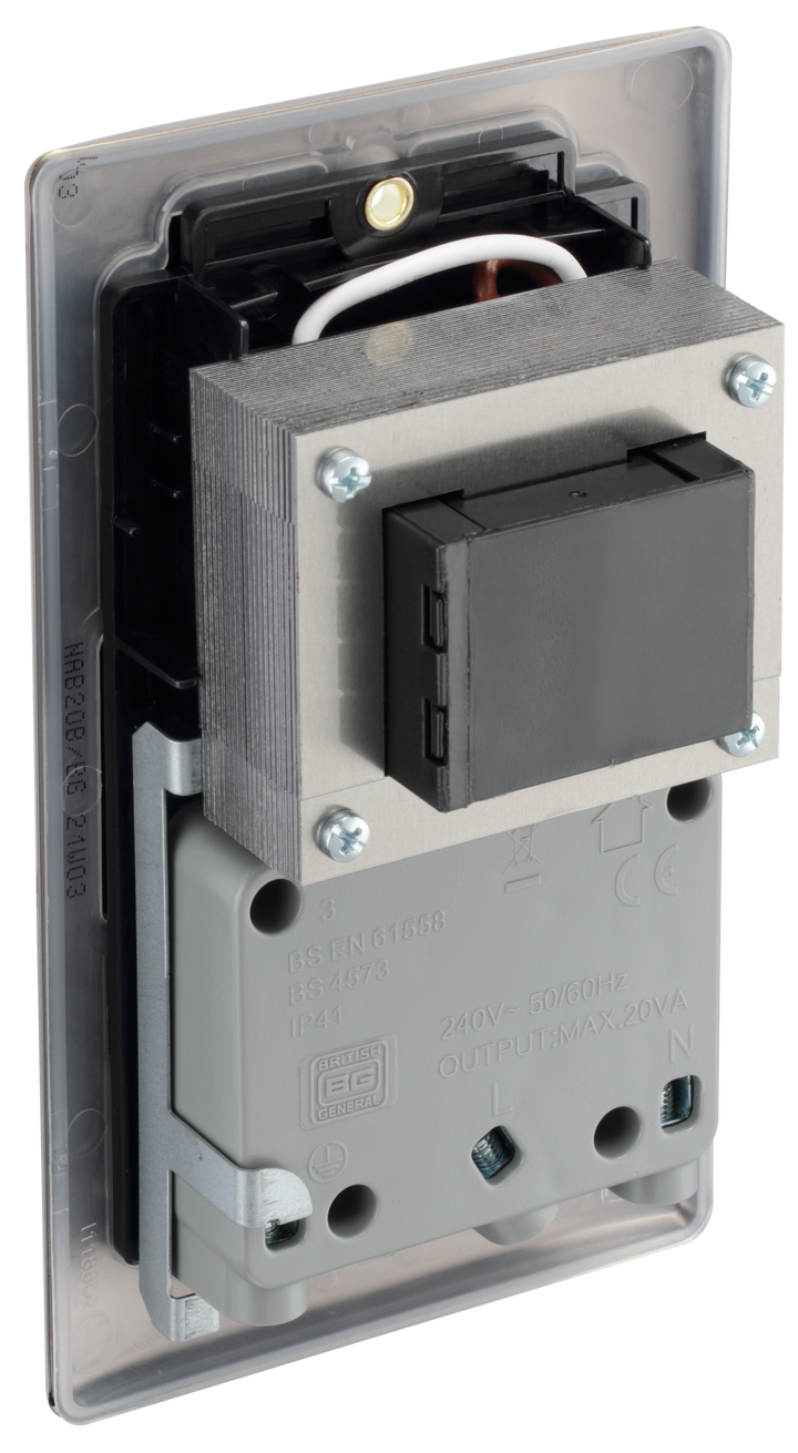 NAB20B Back - This dual voltage shaver socket from British General is suitable for use with 240V and 115V shavers and electric toothbrushes.