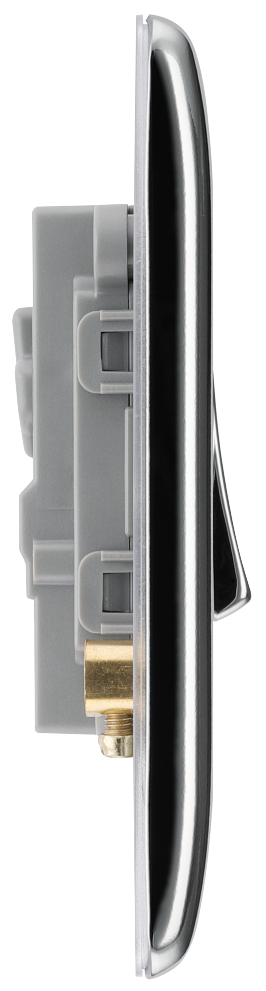 NPC13 Side - This polished chrome finish 20A 16AX intermediate light switch from British General should be used as the middle switch when you need to operate one light from 3 different locations such as either end of a hallway and at the top of the stairs.