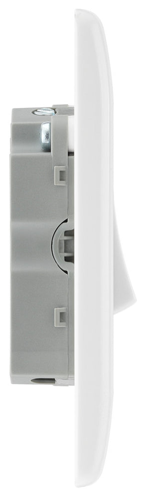 BG 846 Moulded Round Edge | White | 6 Gang 10AX 2 Way Plate Switch by British General (BG-846)
