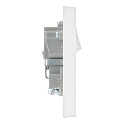 BG 921 Moulded Square Edge | White | 1 Gang 13A 1 Pole Switched Socket by British General (BG-921)