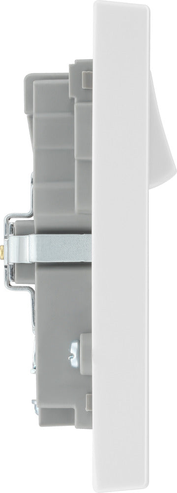 BG 922UAAC15 White Square Edge 13A Double Socket + 2xUSB A +1xUSB C(15W) by British General (BG-922UAAC15)