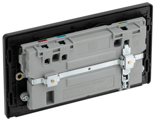 PCDCP22UWRB Back - This Evolve Polished Copper 13A double power socket with integrated Wi-Fi Extender from British General will eliminate dead spots and expand your Wi-Fi coverage.