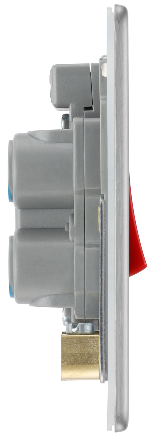 FBS74 Side - This 45A double pole switch with indicator from British General is ideal for use with cookers and ovens.