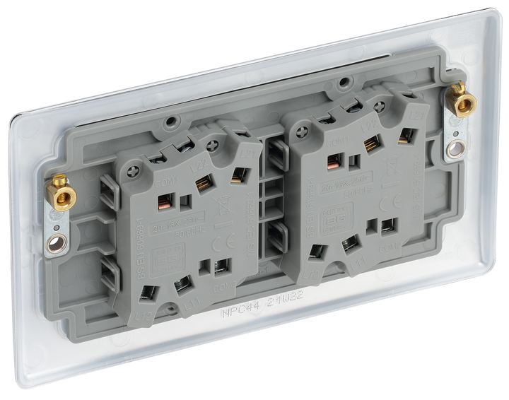 NPC44 Back - This polished chrome finish 20A 16AX quadruple light switch from British General can operate 4 different lights whilst the 2 way switching allows a second switch to be added to the circuit to operate the same light from another location (e.g. at the top and bottom of the stairs).