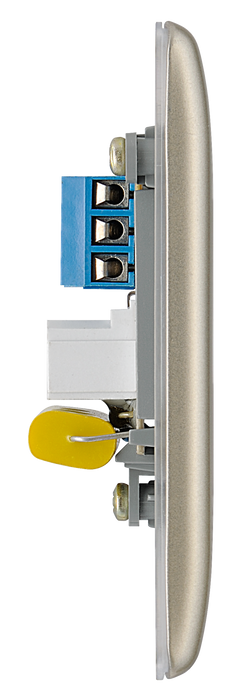 NPRBTM1 Side - This master telephone socket from British General uses a screw terminal connection and should be used where your telephone line enters your property.