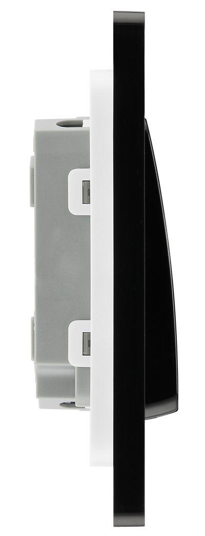 PCDMG42WB Side - This Evolve Matt Grey 20A 16AX double light switch from British General can operate 2 different lights, whilst the 2 way switching allows a second switch to be added to the circuit to operate the same light from another location (e.g. at the top and bottom of the stairs).