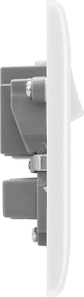 BG 829S Moulded Rounded Edge | White | 1 Gang 5A Switched Round Pin Socket by British General (BG-829S)