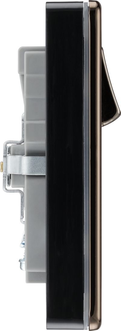 FBN22U3B Side - This completely screwless and slimline flat plate double 13A power socket from British General comes with two USB charging ports allowing you to plug in an electrical device and charge mobile devices simultaneously without having to sacrifice a power socket.