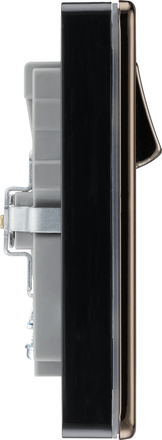 FBN22U3B Side - This completely screwless and slimline flat plate double 13A power socket from British General comes with two USB charging ports allowing you to plug in an electrical device and charge mobile devices simultaneously without having to sacrifice a power socket.