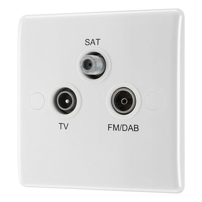 BG 867 Moulded Round Edge | White | 3 Gang Triplex TV FM and SAT Socket