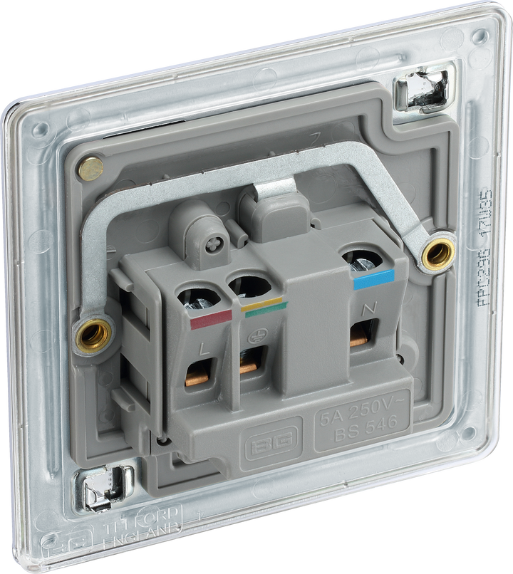 FPC29G Back - This 5A round pin socket from British General can be used to connect lamps to a lighting circuit.