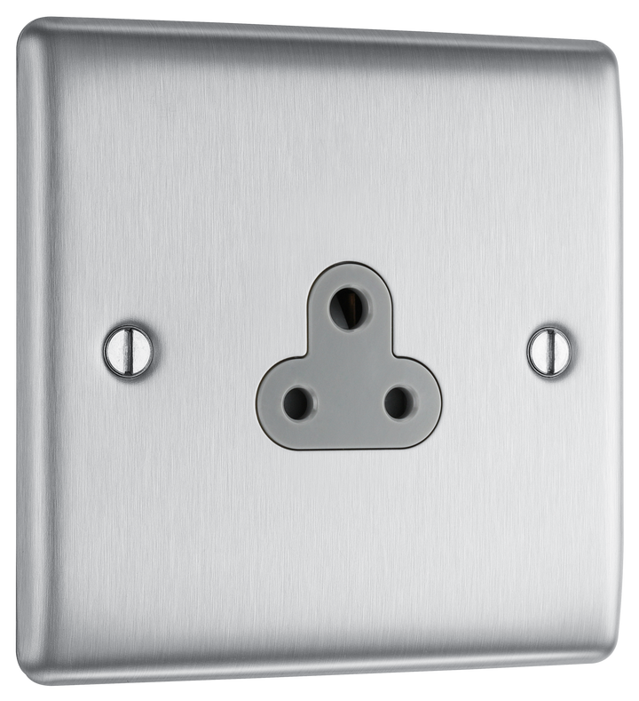 NBS28G Front - This 2A round pin socket from British General can be used to connect low power appliances and can be used to connect lamps to a lighting circuit.