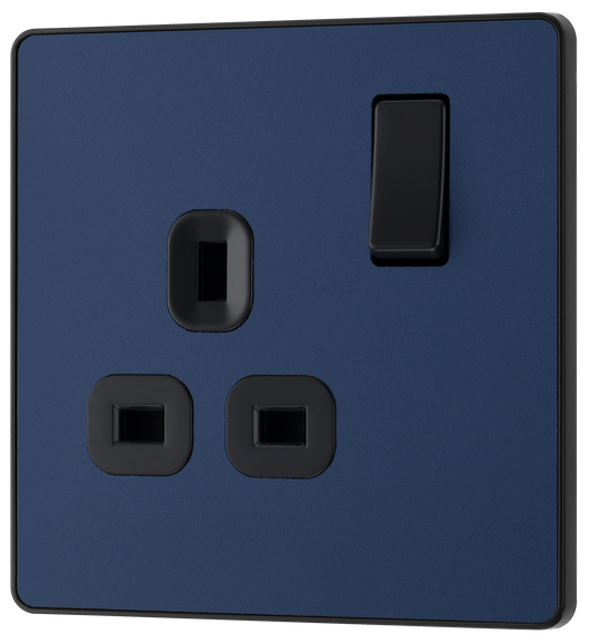 PCDDB21B Front - This Evolve Matt Blue 13A single switched socket from British General has been designed with angled in line colour coded terminals and backed out captive screws for ease of installation, and fits a 25mm back box making it an ideal retro-fit replacement for existing sockets. 