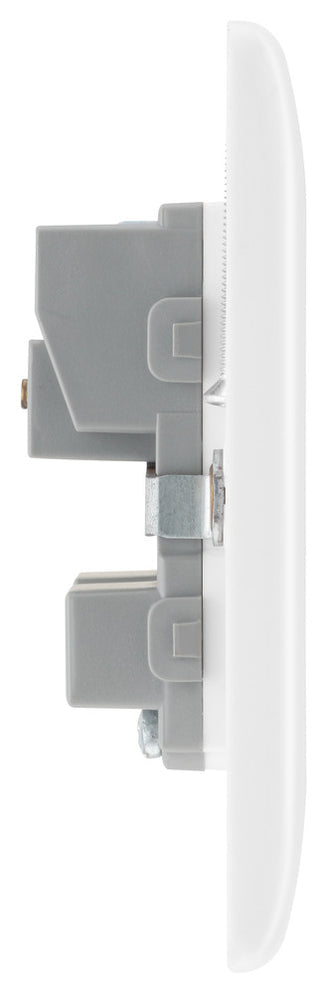 BG 823 Moulded Round Edge | White | 1 Gang 13A Unswitched Socket by British General (BG-823)