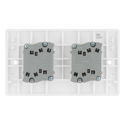 BG Nexus 4 Gang 20A 16AX Quadruple Light Switch White & 50mm Pattress Back Box