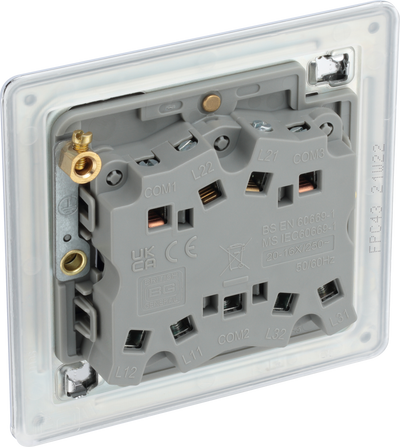 FPC43 Back - This Screwless Flat plate polished chrome finish 20A 16AX triple light switch from British General can operate 3 different lights whilst the 2 way switching allows a second switch to be added to the circuit to operate the same light from another location (e.g. at the top and bottom of the stairs).