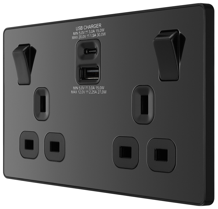 PCDBC22UAC30B Side - This Evolve Black Chrome 13A power socket from British General with integrated fast charge USB-A and USB-C ports delivers a 50% charge to mobile phones in just 30 minutes.